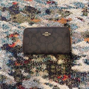 Coach Black and Brown Signature Zip Wallet